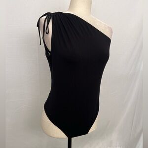 NEW BAILEY 44 One-Shoulder Black Bodysuit